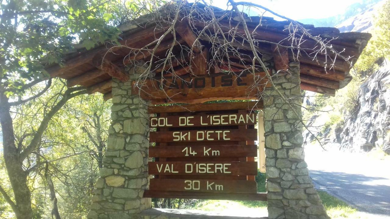 בונואל-סור-ארק Chalet Le Bois Joli מראה חיצוני תמונה