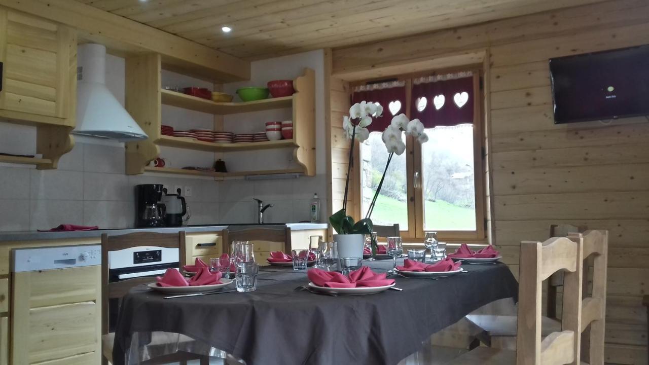 בונואל-סור-ארק Chalet Le Bois Joli מראה חיצוני תמונה